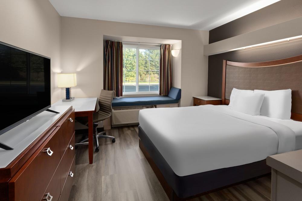 Americas Best Value Inn & Suites Racine photo 25