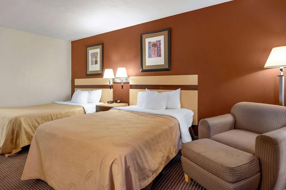 Quality Inn & Suites photo 7