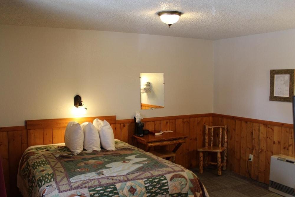 Alpine Motel photo 16