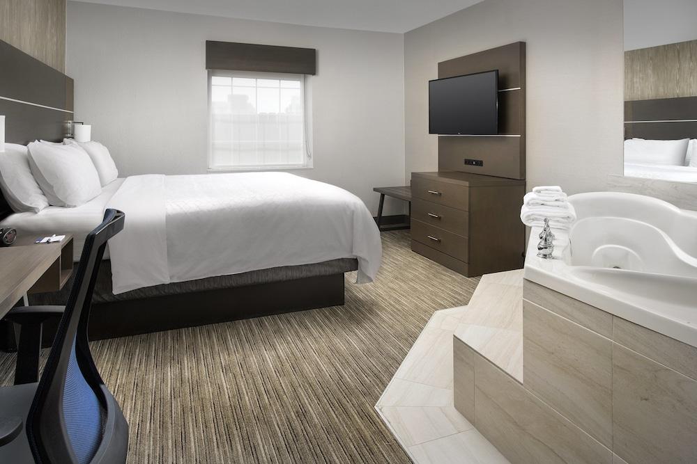 Holiday Inn Express & Suites Annapolis by IHG photo 11