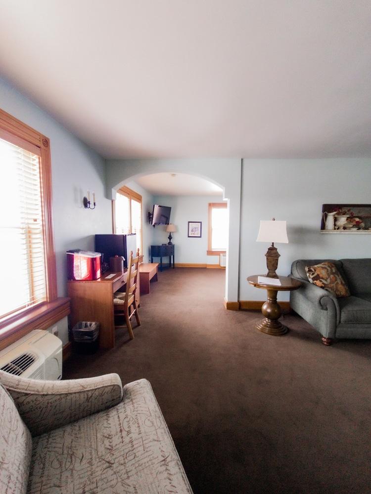 Nuks Executive Suites photo 26