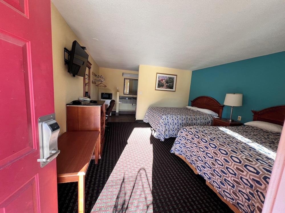 Economy Inn Express photo 11