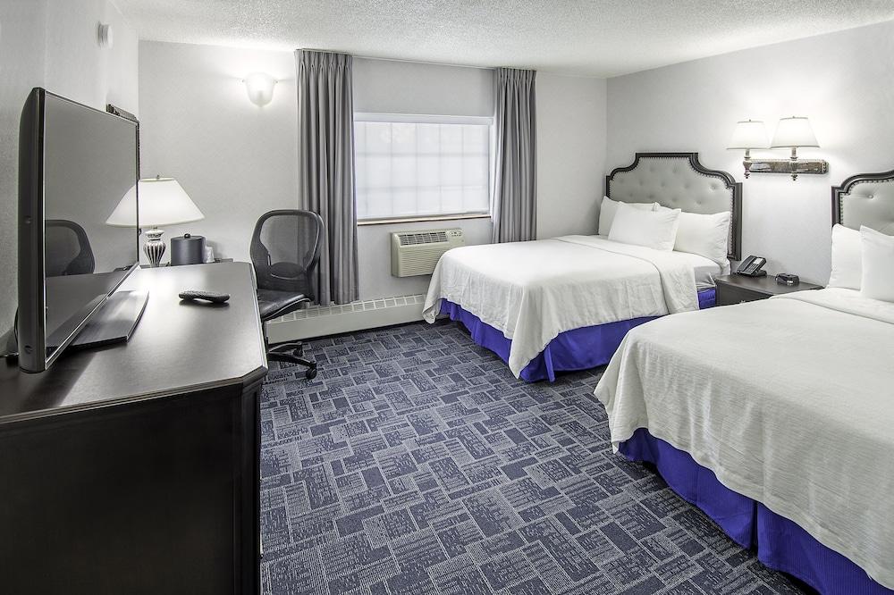 Holland Hotel Free Parking Jersey City photo 11