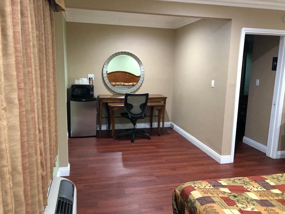 American Inn & Suites LAX photo 12
