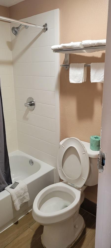 Western Inn photo 12