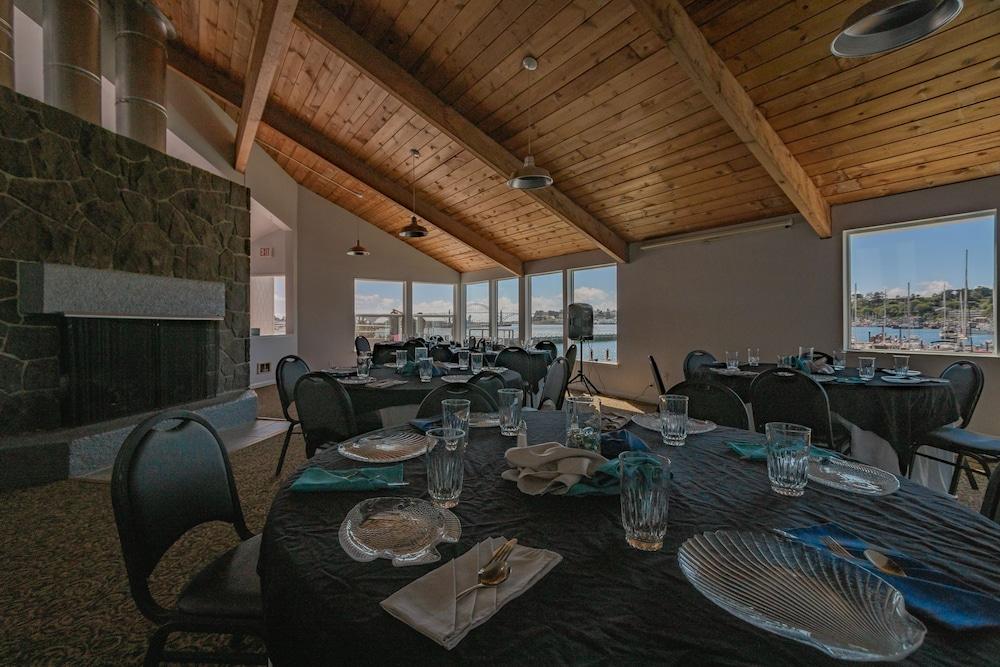 Embarcadero Resort Hotel & Marina photo 96
