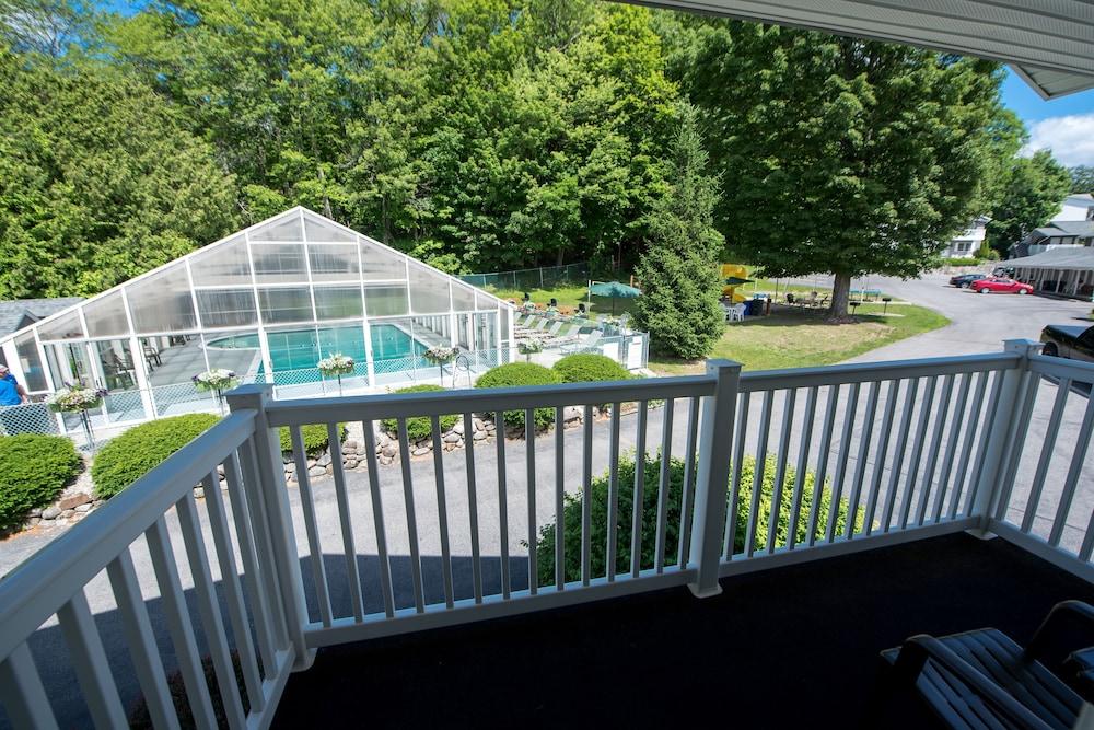 Adirondack Retreat Inn & Suites photo 24