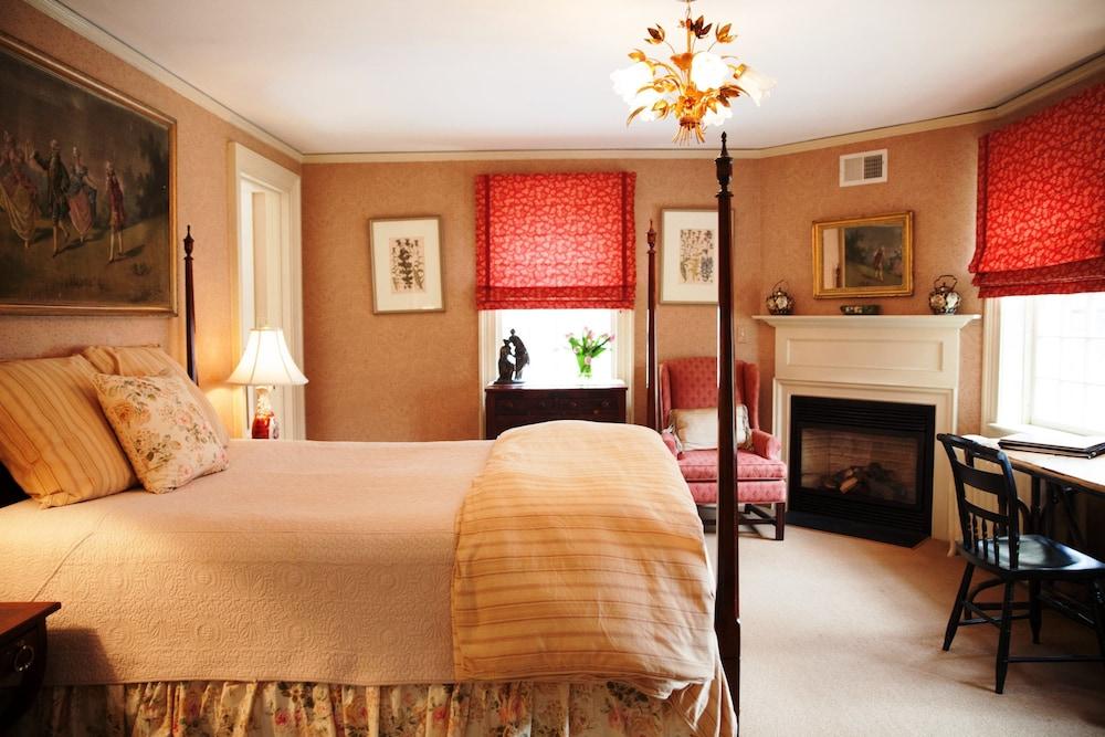 Bee and Thistle Inn photo 4