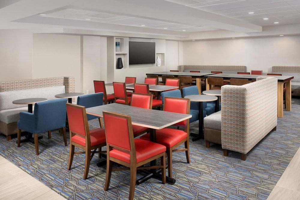 Holiday Inn Express Baltimore - BWI Airport NE by IHG photo 26