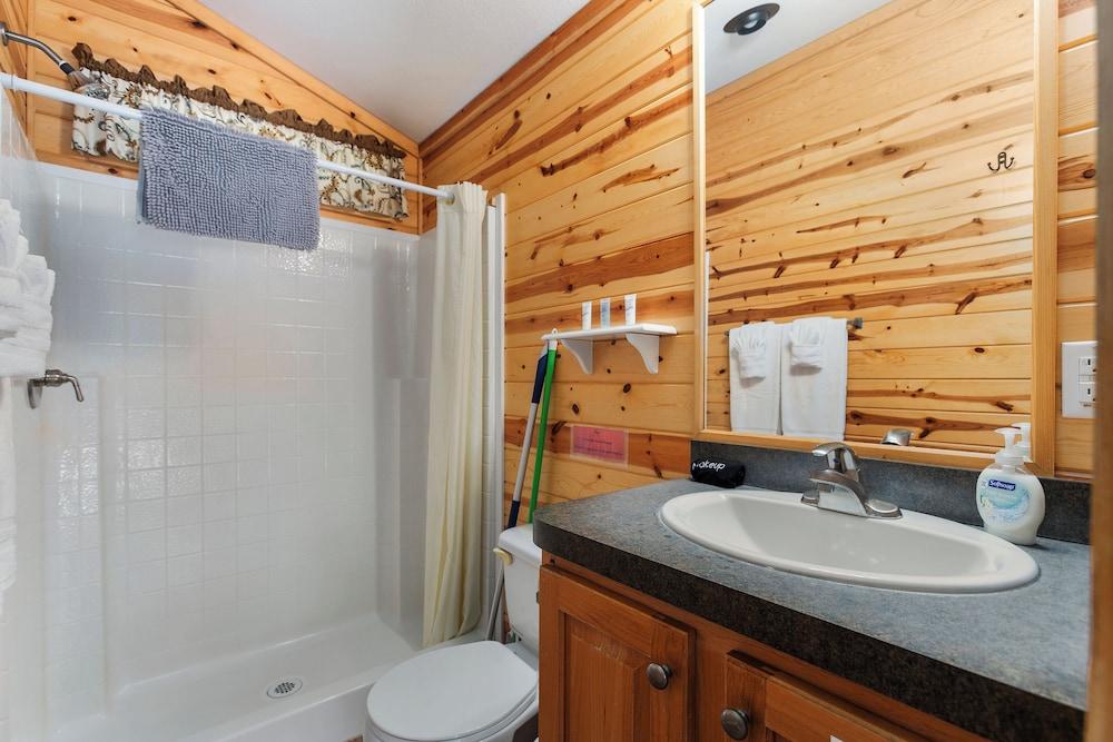 Robinhood Village Resort photo 73