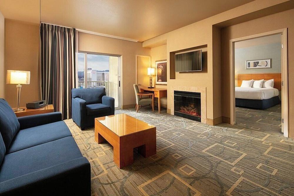 The Platinum Hotel photo 3