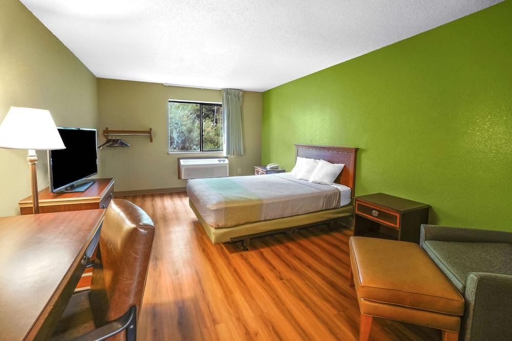 Motel 6 Morehead, KY photo 3