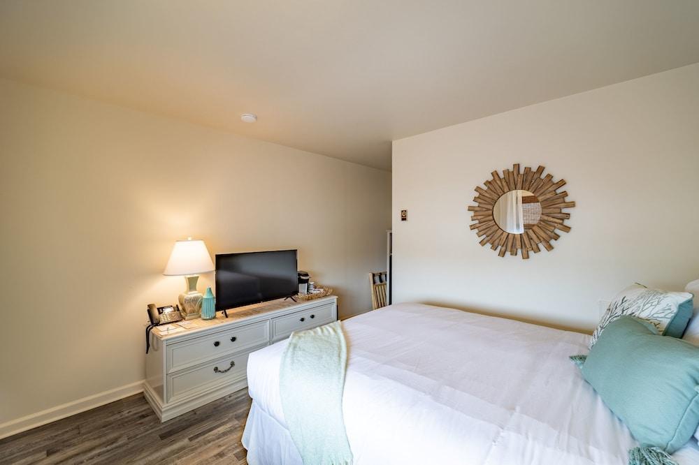 Ocean Glass Inn photo 27