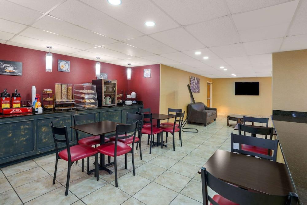 Rodeway Inn Brandon - Jackson East photo 23