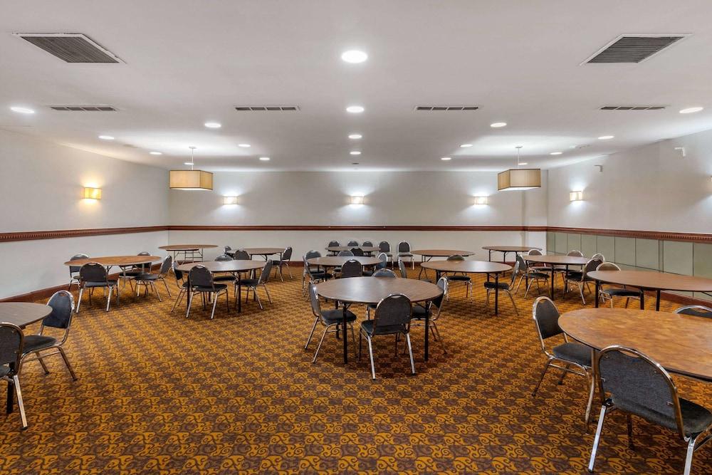 Quality Inn Tyler - Lindale photo 25