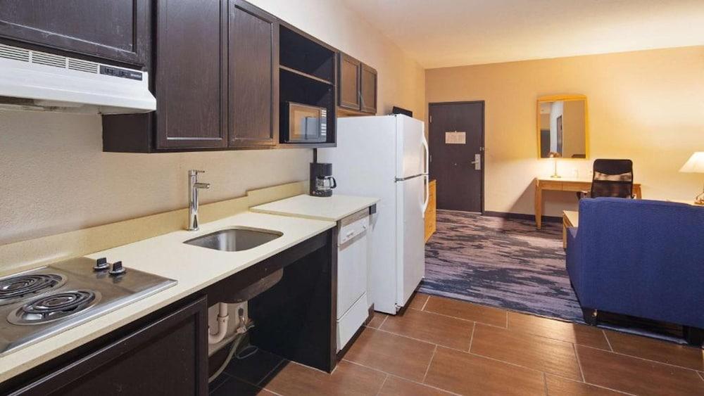 Candlewood Suites San Antonio - Fort Sam Houston photo 16