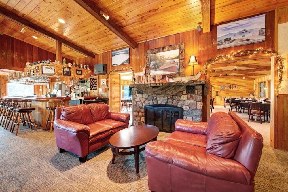 Chanticleer Inn photo 32