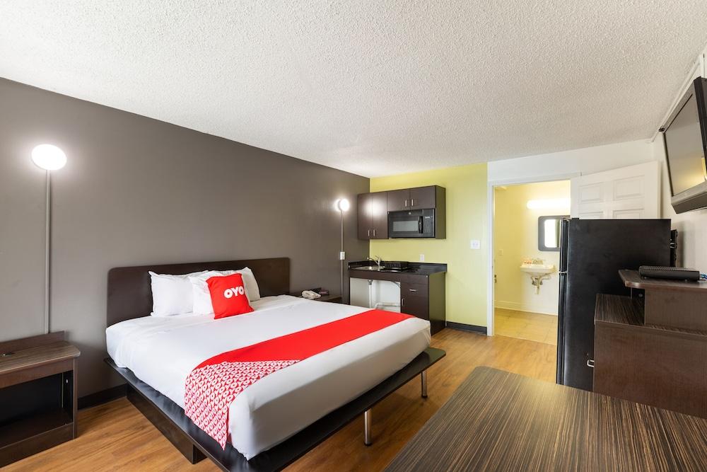 OYO Hotel Baton Rouge - Mead Rd Louisiana photo 42