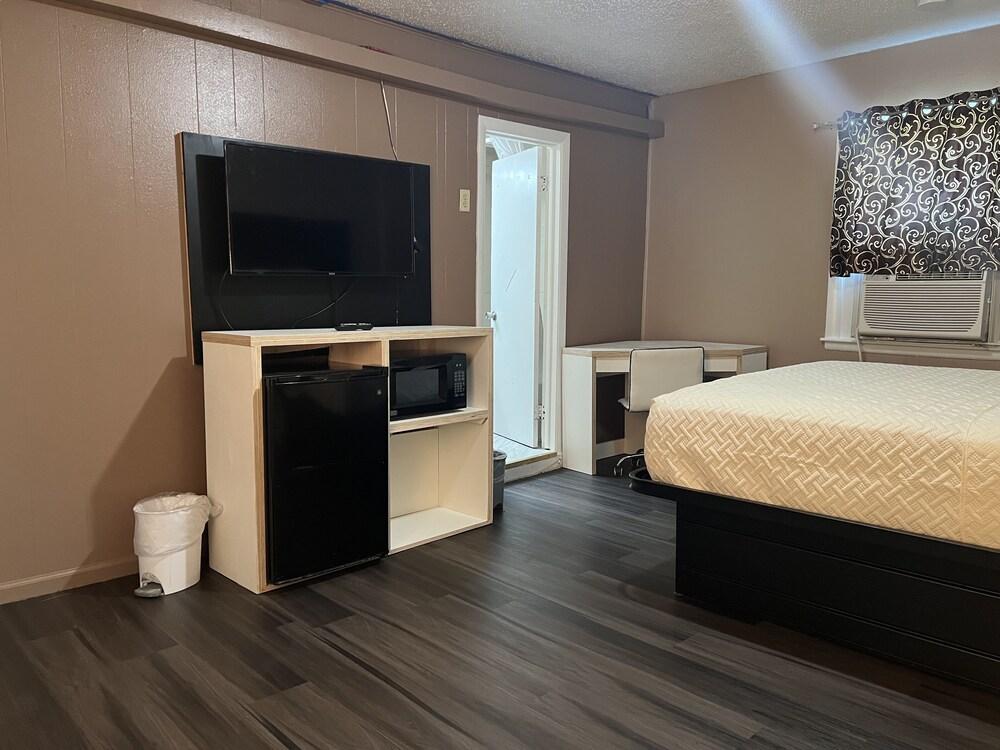 Laci's Country Inn photo 17