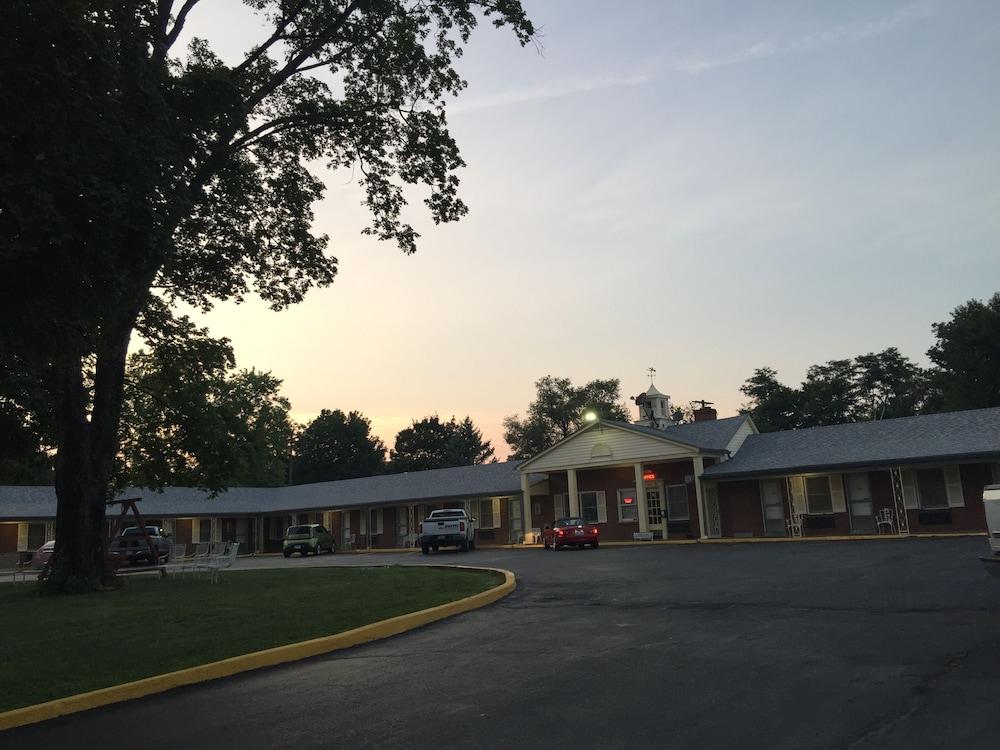 Old Kentucky Home Motel photo 21