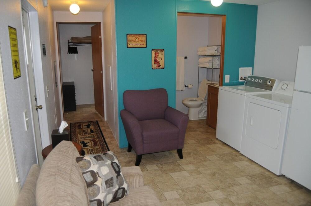 Yellowstone Motel - Adults Only photo 39