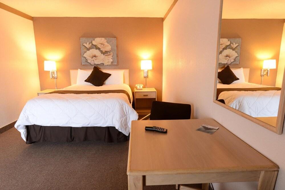 Burlington Inn photo 5