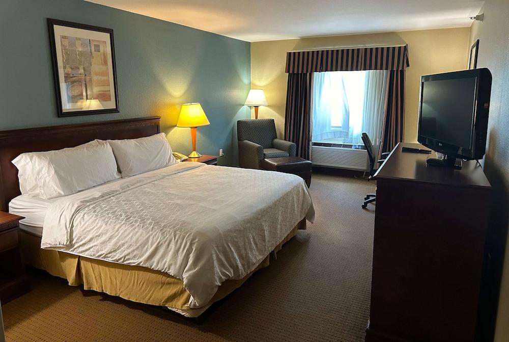 Wingate by Wyndham Newell photo 23