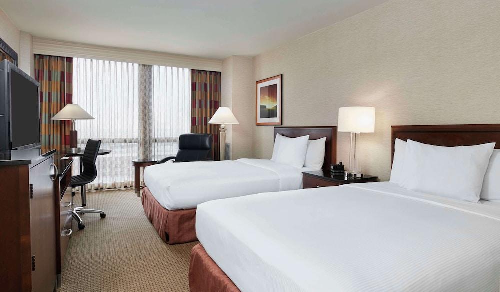 Hilton Chicago O'Hare Airport photo 34