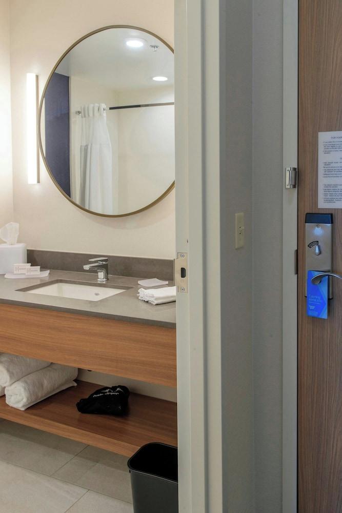 Fairfield Inn & Suites by Marriott Philadelphia Valley Forge/Great Valley photo 32