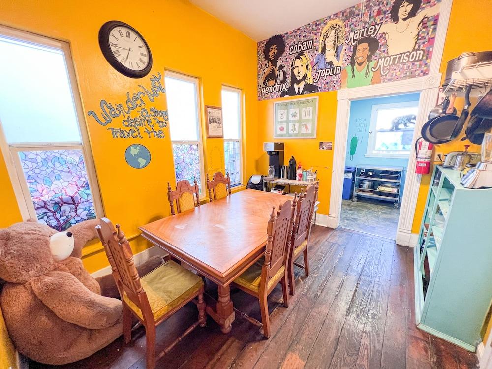 International Travelers House Hostel \- Downtown San Diego Little Italy. photo 21
