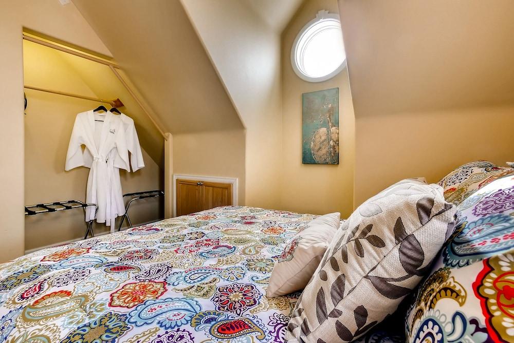 The Victorian Luxury B&B photo 21