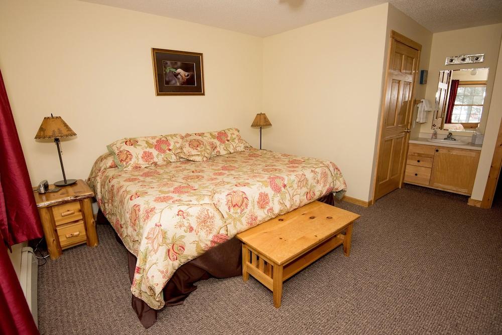 Skyport Lodge photo 43