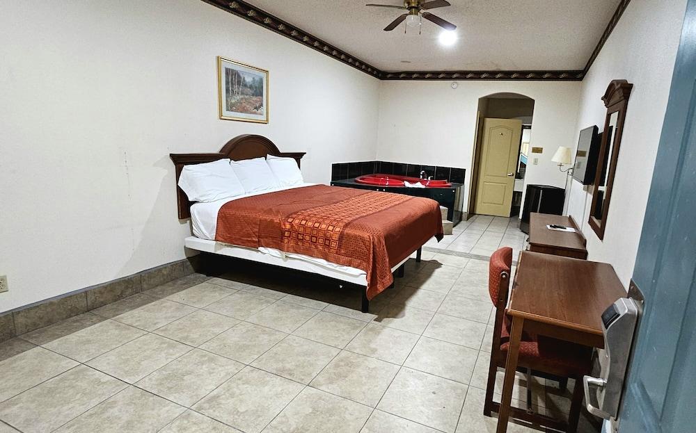 Texas Inn and Suites RGV photo 38