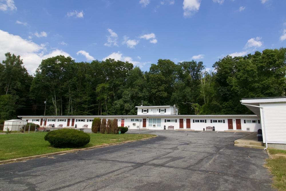 Oakdell Motel photo 42