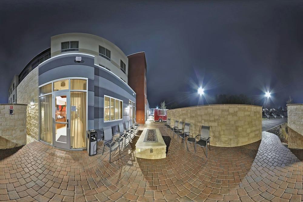 Fairfield Inn & Suites Savannah SW/Richmond Hill photo 48
