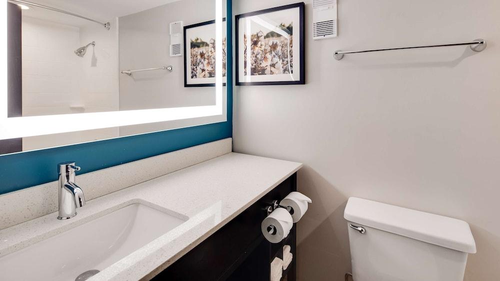Best Western Plus Augusta North Inn & Suites photo 14