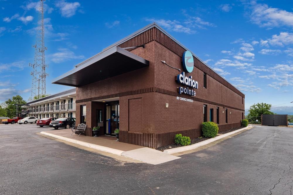 Clarion Pointe Winston – Salem Downtown photo 1