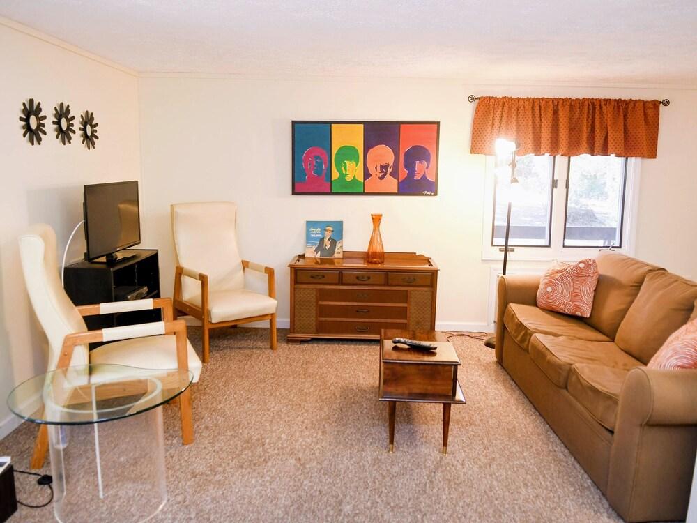 The Sunset Motel photo 32
