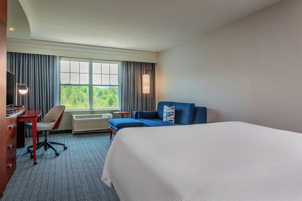 Courtyard by Marriott Hadley Amherst photo 6