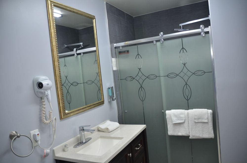 Budget Inn photo 2