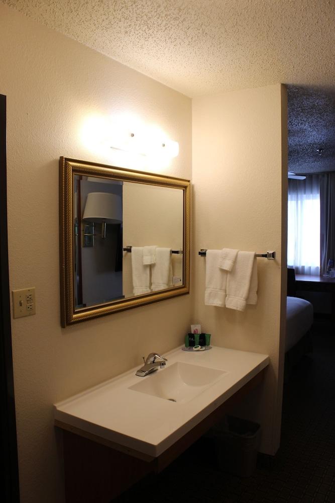 Cheyenne Guest Inn photo 19