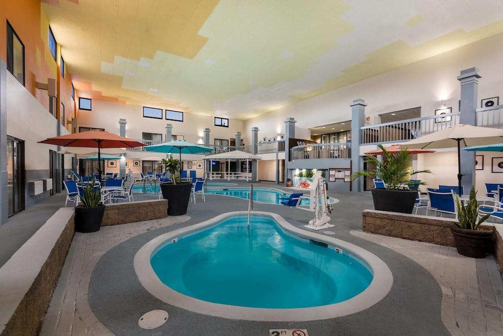 Revel Hotel Minot, SureStay Collection by Best Western photo 40