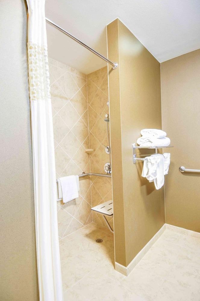 Hampton Inn & Suites Pinedale photo 22