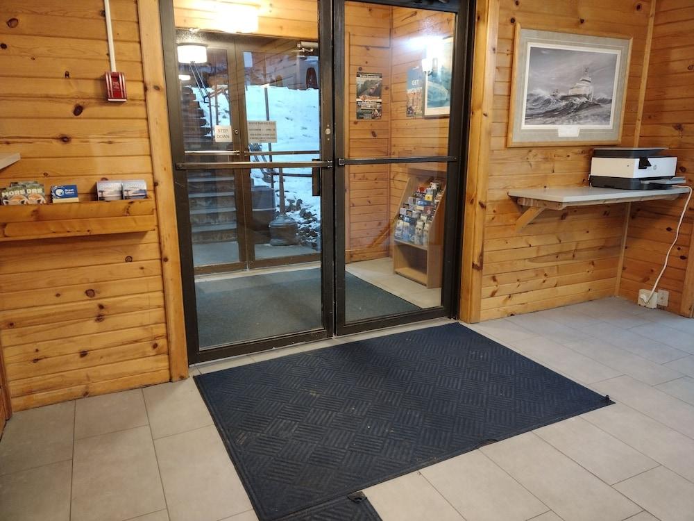 Baymont by Wyndham Duluth/Spirit Mountain photo 2