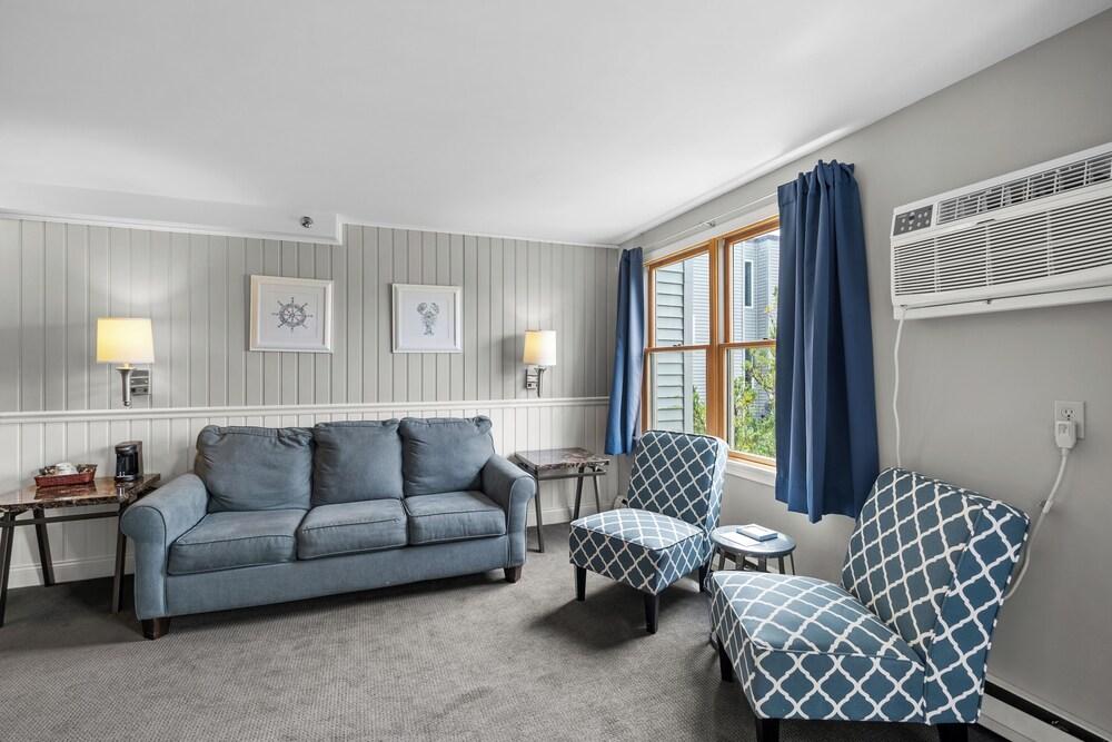 Harborline Hotel photo 2