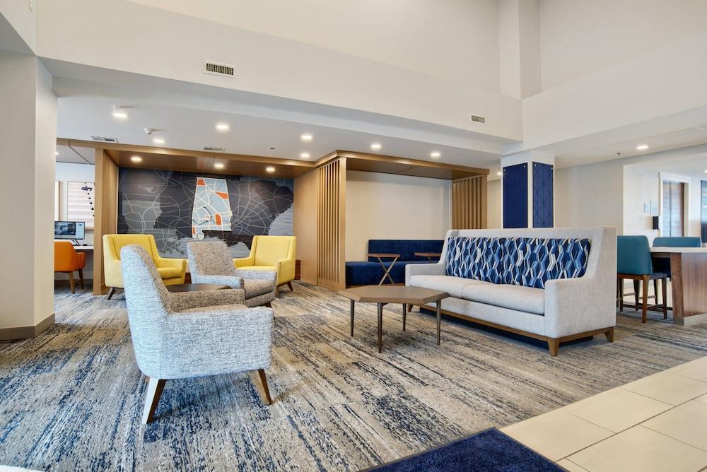 Holiday Inn Express Mobile I-65 by IHG photo 6
