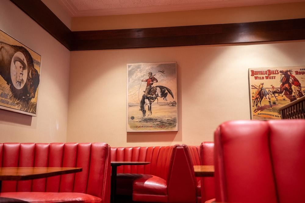 Little America Hotel photo 23