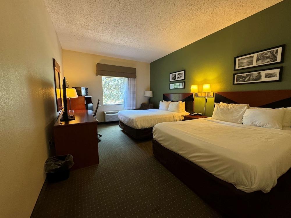 SureStay by Best Western Pearl Jackson Airport photo 9