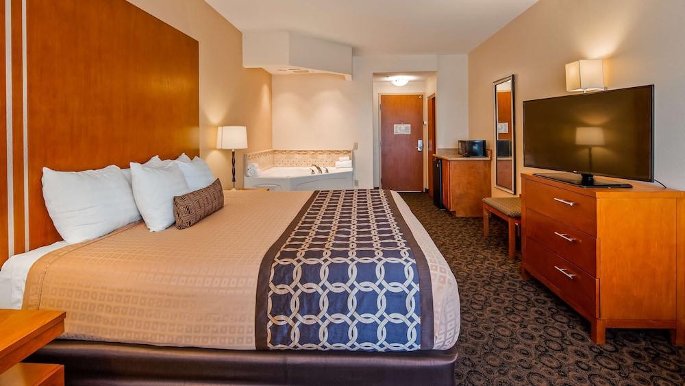 Best Western Plus Rose City Conference Center Inn photo 5