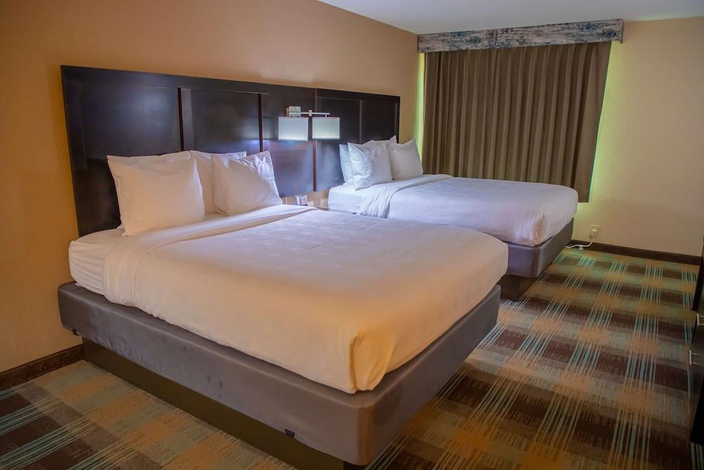 Spark by Hilton Port Wentworth Savannah photo 37